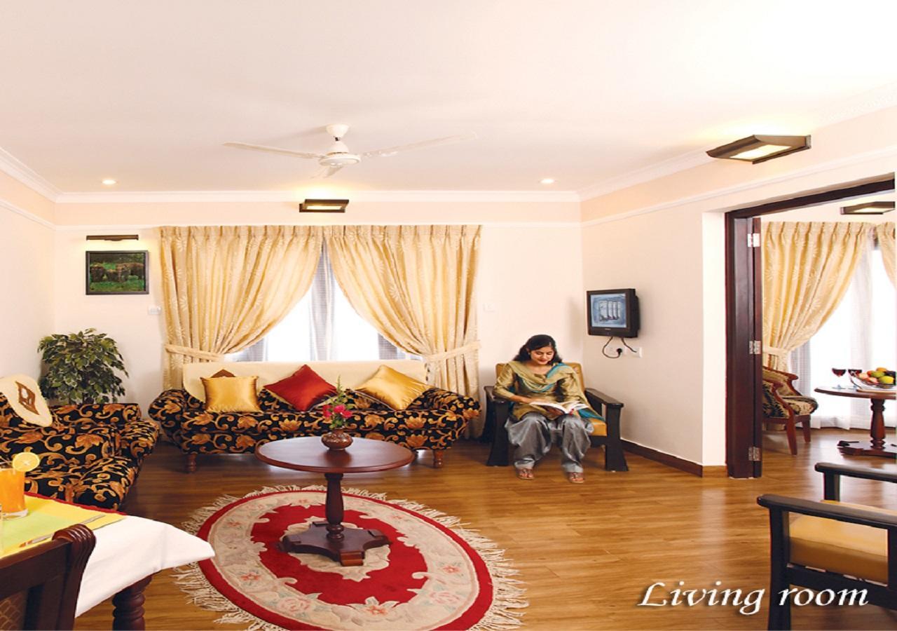 Grand Thekkady Ξενοδοχείο Kumily Εξωτερικό φωτογραφία